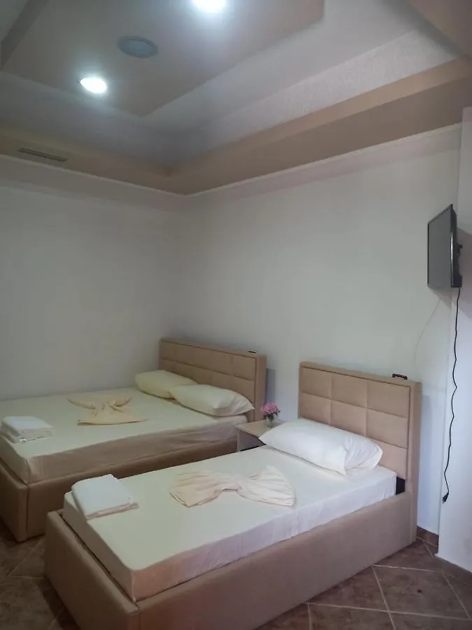 Alexander Stay Hotel فلورا ألبانيا